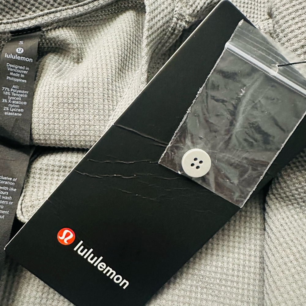 Lululemon Shift Stitch Henley
Heathered Core Medium Grey Men’s Small NWT - Picture 7 of 9